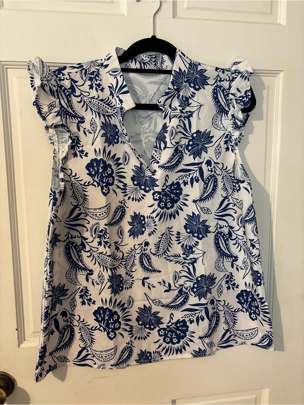 SHEIN White V-Neck Floral Ruffle Sleeve Blouse